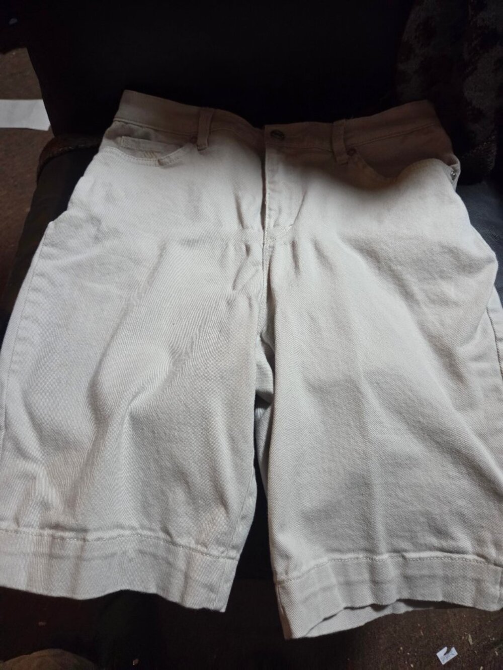 GLORIA VANDERBILT SHORTS SIZE 8